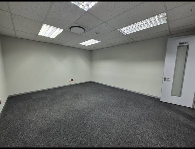 40M² OFFICE TO LET IN SANDTON CENTRAL